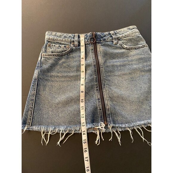 Free People Denim Skirt, Misses size 25 (small) - Picture 5 of 6